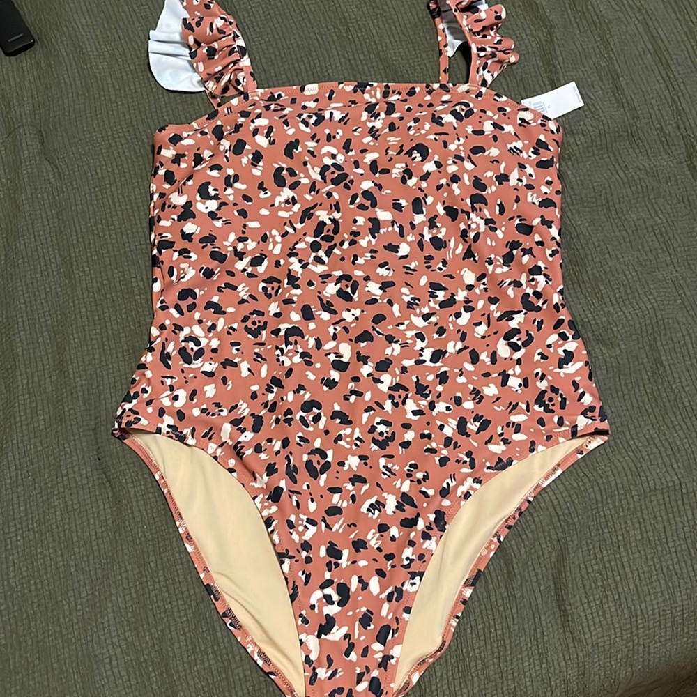 Old navy xl bathing suit
